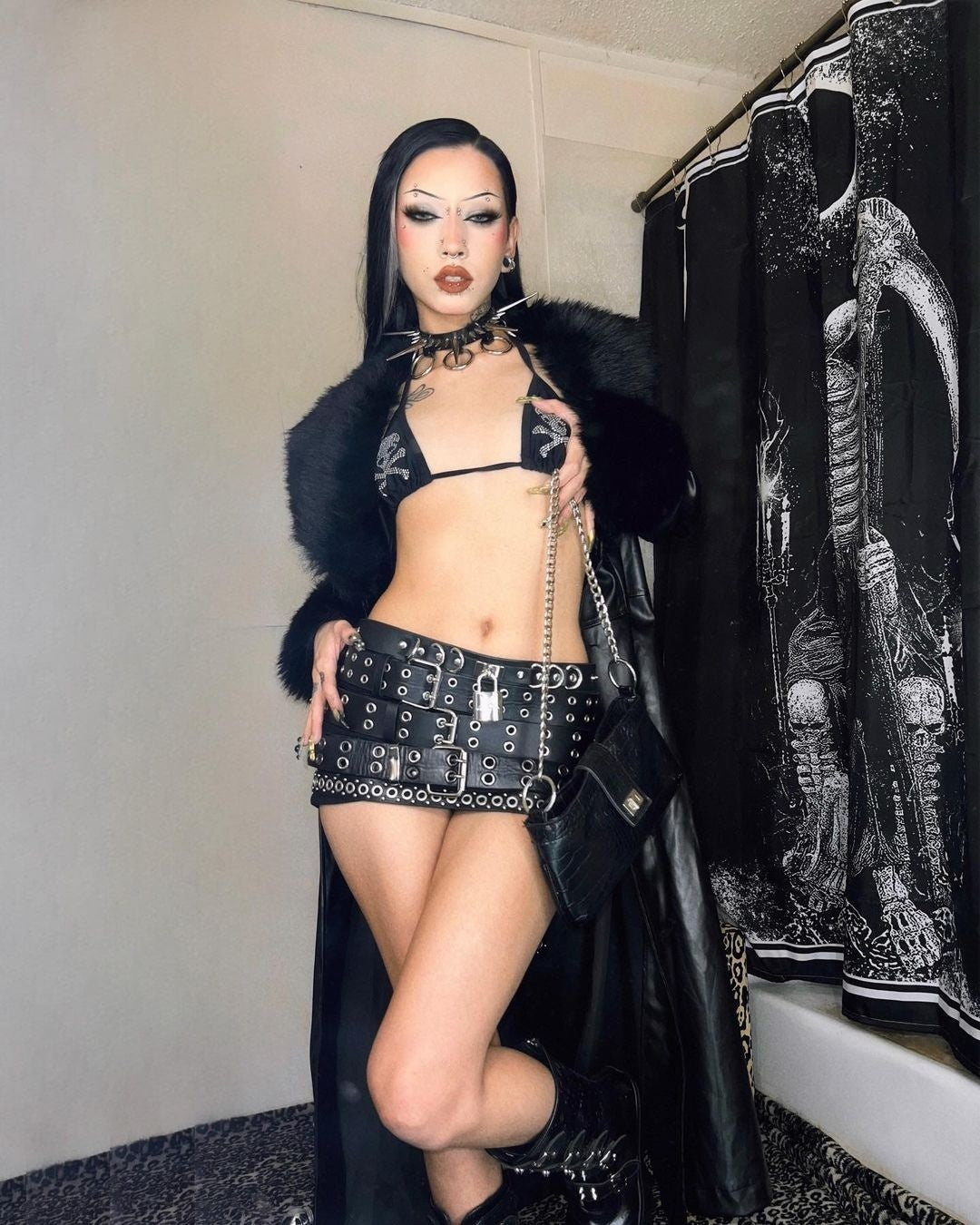 Women's Punk Skull Hot Rhinestone Halter Sexy Bra Set